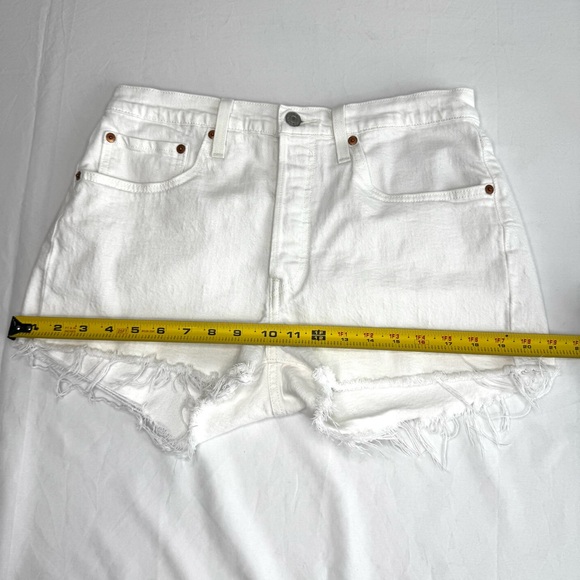Levi’s 501 White Cut Off Shorts Denim Women’s Size 30” - Picture 8 of 14
